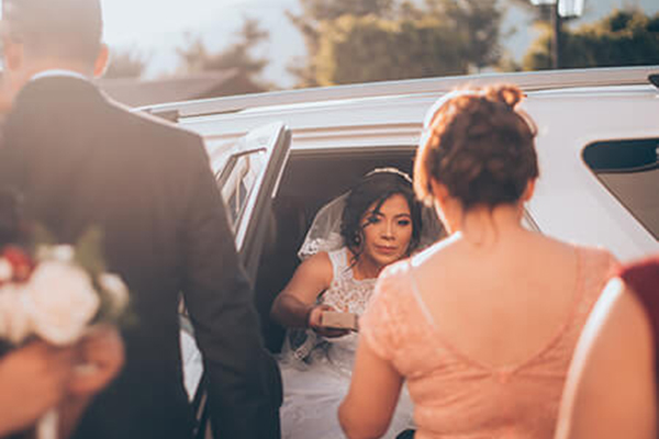 woman arriving at her wedding